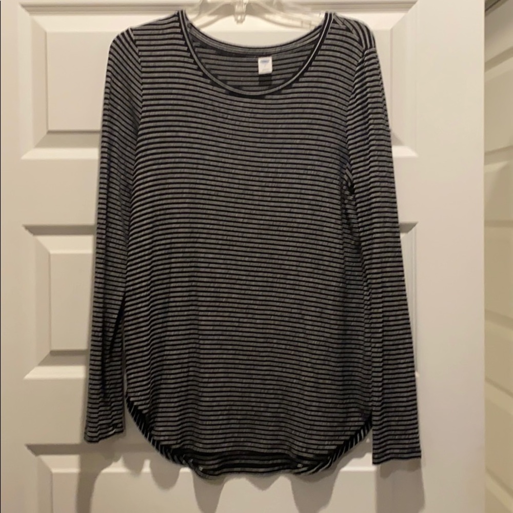 Soft Black and White Striped Longe Sleeve Tee